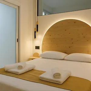 https://new-zelun-torremolinos-center.1costadelsol.com